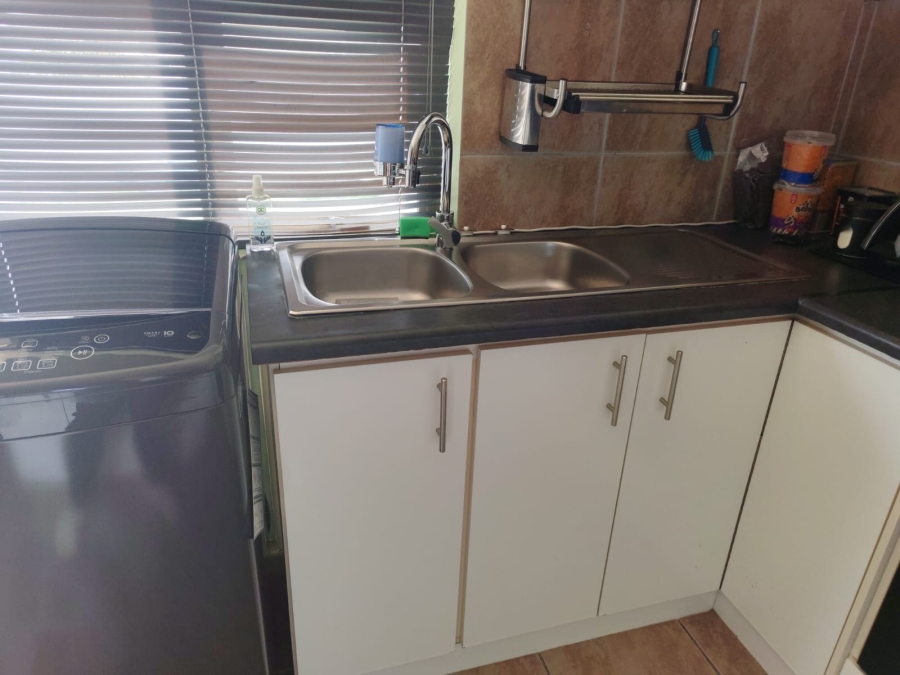 2 Bedroom Property for Sale in Hagley Western Cape